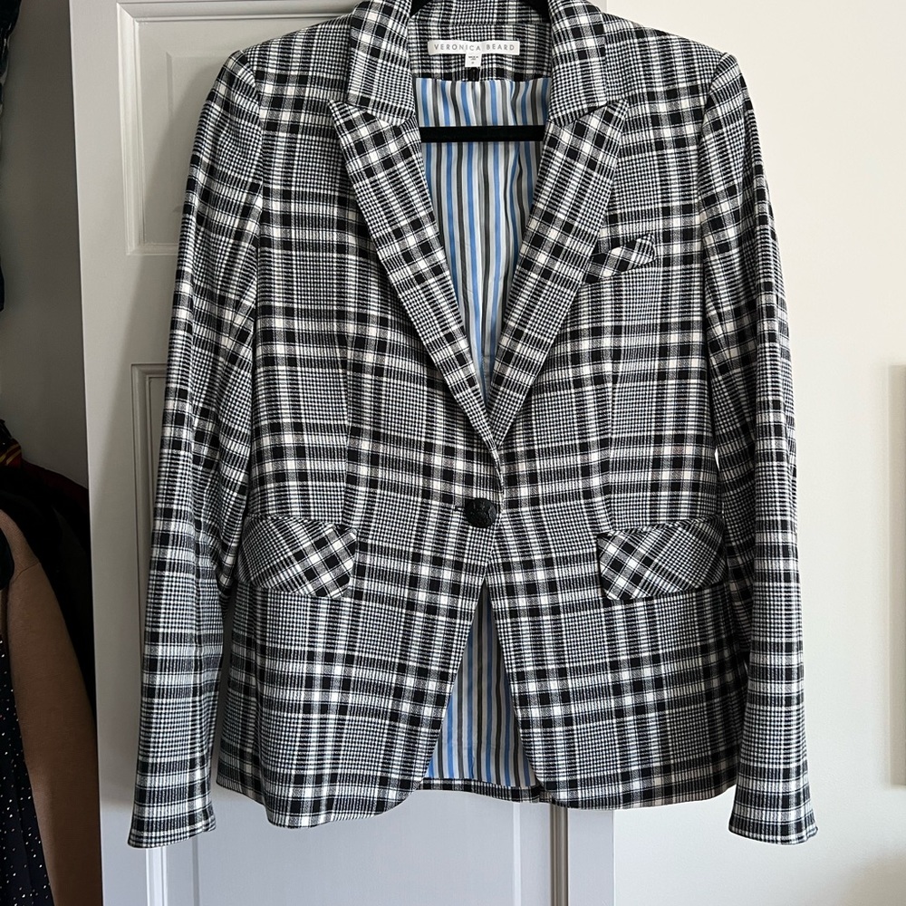 Veronica Beard Dickey jacket size 8